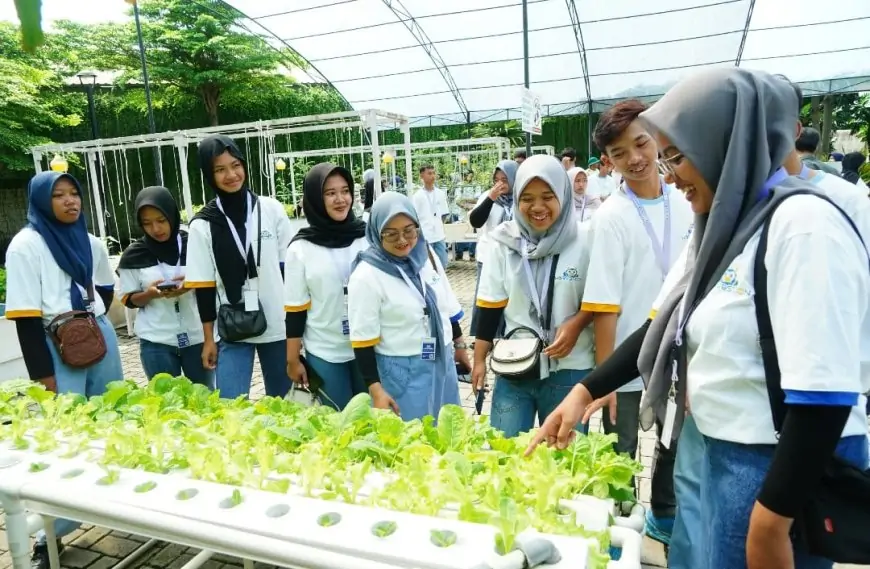 Antusias Siswa dan Guru SMK Pertanian Jatim Ikuti Program Harvestion Petrokimia Gresik