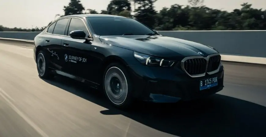 Asyiknya Liburan Pakai Kendaraan Listrik