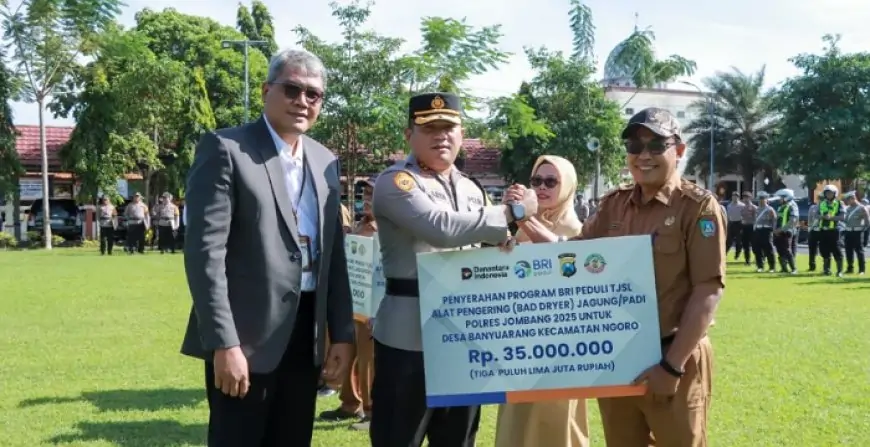 Polres Jombang dan BRI Salurkan 5 Unit  Mesin Pengering Jagung