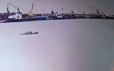 Perahu Tanpa Awak Hantam Dermaga, Nelayan Gresik Hilang