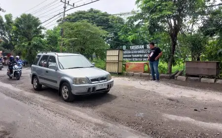 Jalan Sumargo dan Veteran Lamongan Rusak Parah, Dinas BMCKTR Targetkan Perbaikan Mulai Februari