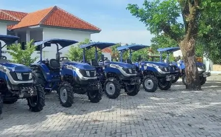 Bantuan Traktor  dan Rotavator Dukung Pola Tanam 1300 Hektare