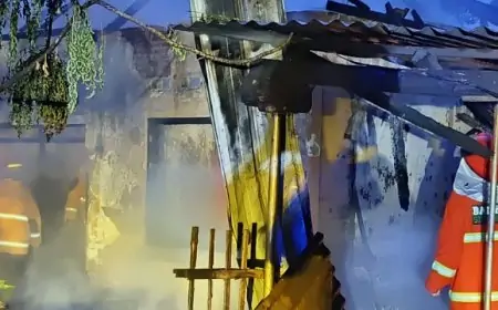 Kebakaran Dini Hari di Trigonco, Dua Rumah Warga Ludes Terbakar