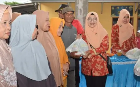 DWP Lamongan Salurkan 350 Paket Sembako Bagi Warga Terdampak Banjir Bengawan Jero