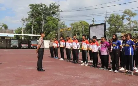 Bidik Prestasi di Kejurprov Jatim 2026, Kapolres Trenggalek Lepas Kontingen Voli Muda Menuju Tulungagung