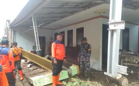 Banjir Bandang Terjang Lima Kecamatan di Situbondo, Dua Warga Tewas Tersengat Listrik
