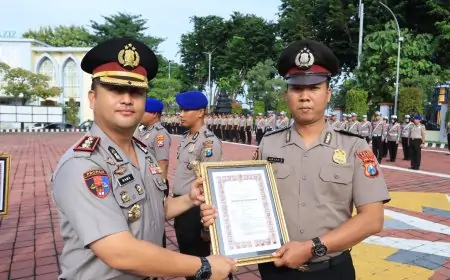 Apresiasi Penghargaan 12 Personel, Kapolres Gresik: Jadi Teladan Jogo Gresik