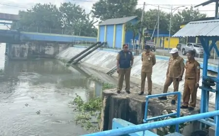 Ketinggian Air Kali Blawi Turun, Dinas SDABK Lamongan Pastikan Pintu Air Kuro Tetap Siaga