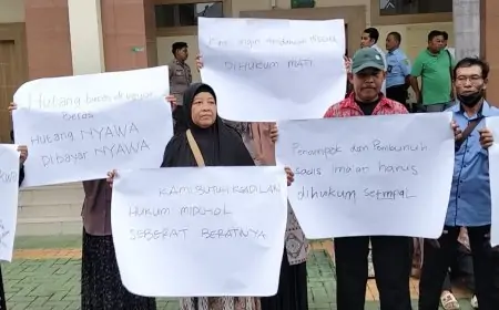 Tuntutan 14 Tahun Otak Perampokan Imaan Picu Amarah, Warga Aksi di PN Gresik Tolak Tuntutan Ringan