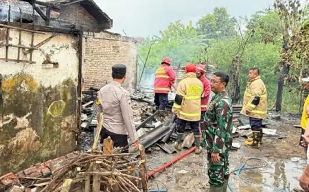 Duka Bertubi-tubi Mbah Lamijo, Dapur Ludes Terbakar Saat Siapkan Selamatan 40 Hari Wafat Sang Istri