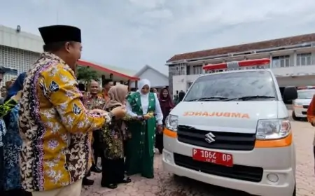 Perkuat Layanan Medis, Pemkab Situbondo Distribusikan 38 Ambulans ke 37 Desa