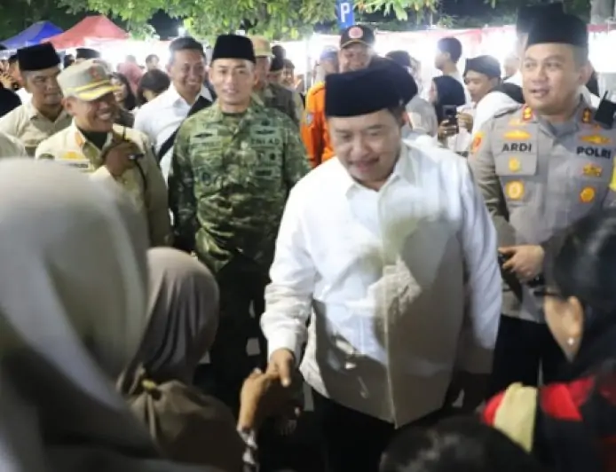 Bupati Jombang Tinjau Langsung Car Free Night Malam Tahun Baru 2026
