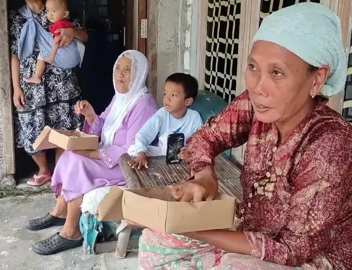 Warga Terdampak Banjir Bengawan Jero di Lamongan Keluhkan Naiknya Harga Bapok