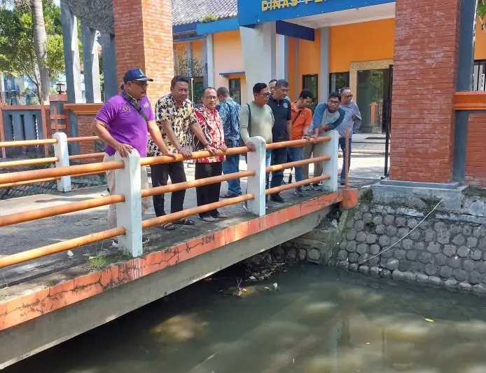 Diskan Lamongan Bakal Sulap Kali Didepan Kantor jadi Wisata Edukasi Pancing Gratis