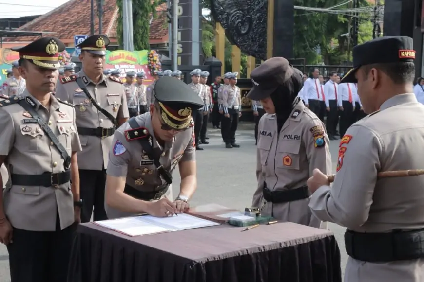Kapolres Lamongan Pimpin Sertijab Wakapolres hingga Kasat Reskoba
