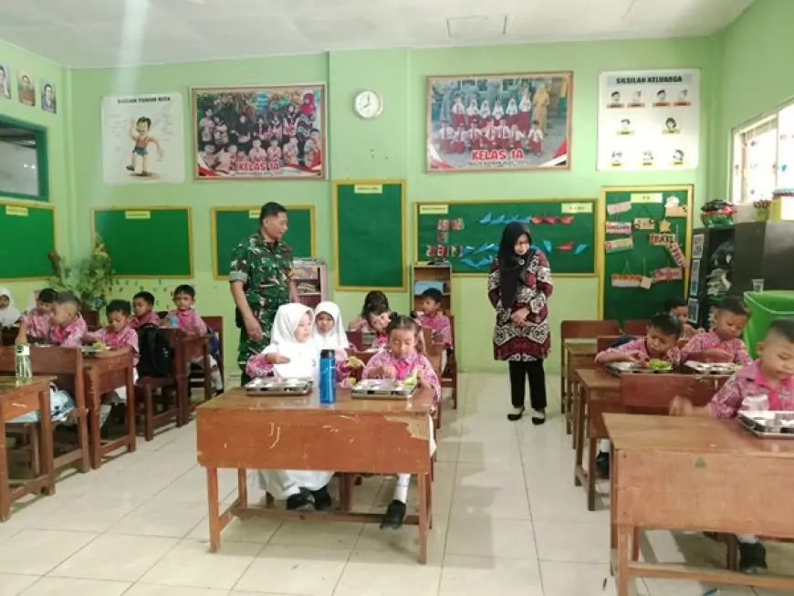 Antusias Siswa SDN Dabasah 4 Nikmati MBG Perdana Usai Libur Sekolah