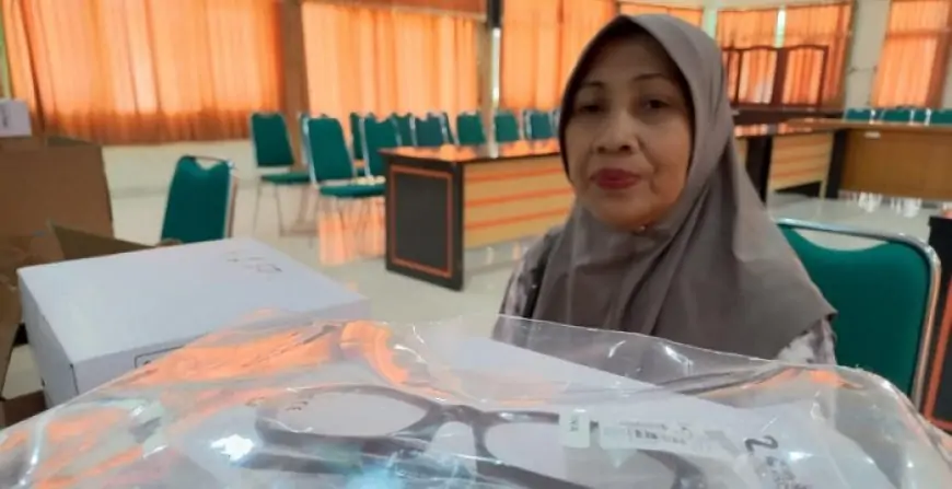 Dorong Lansia Tetap Produktif, Dinkes Tulungagung Salurkan Ratusan Kacamata Gratis