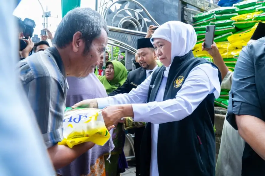 Stabilisasi Harga Bahan Pokok, Pasar Murah di Banjarsari Gresik Diserbu Warga
