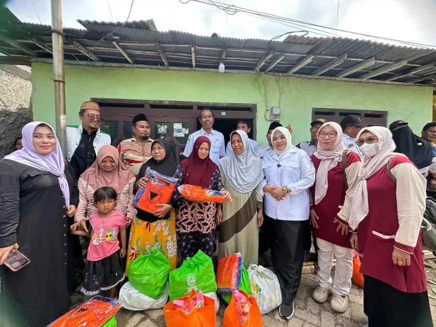 Tinjau Lokasi Bencana di Besuki, Wakil Bupati Situbondo Salurkan Bantuan Warga Terdampak Angin Kencang