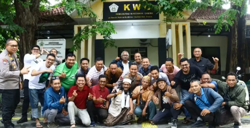 Sambangi KWG, Kapolres Gresik Ajak Wartawan Bangun Narasi Positif