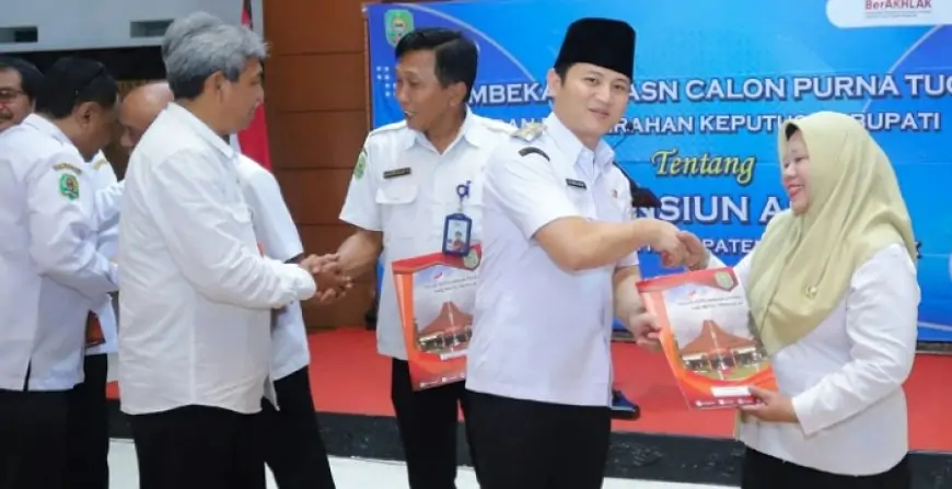 Lepas 90 PNS Purna Tugas, Bupati Arifin: Pengabdian Tak Berhenti Meski Tanpa Seragam