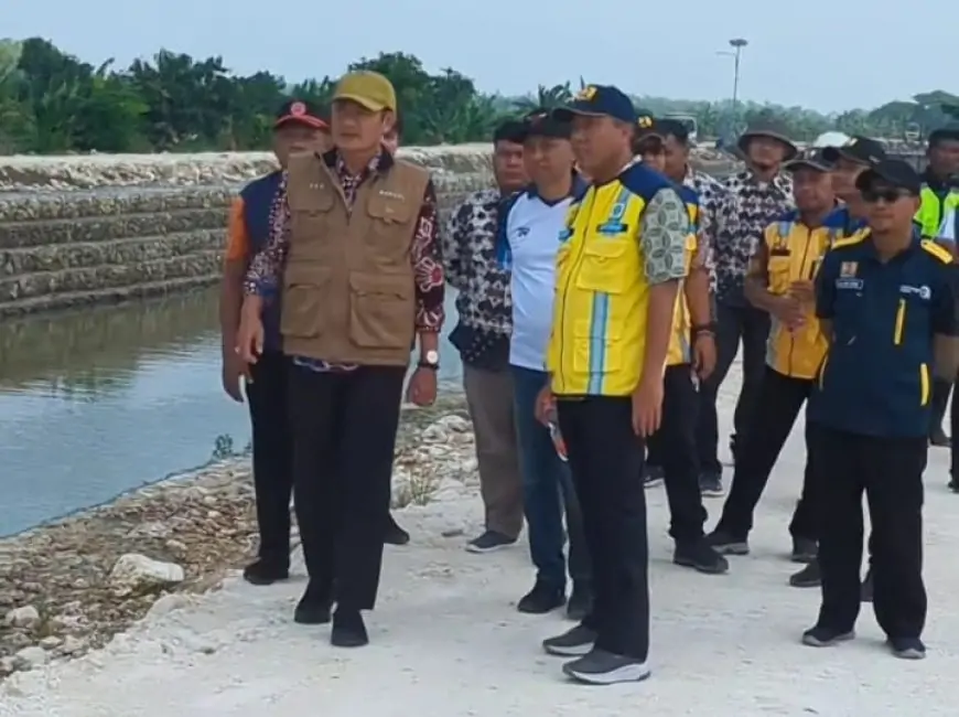 Percepat Kendali Banjir, Bupati Lamongan Tinjau Proyek Penguatan Tanggul Kali Plalangan