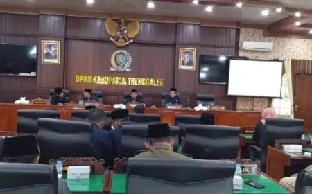 Rapat Paripurna DPRD Trenggalek Bahas Perubahan Propemperda 2026 dan Tindak Lanjut Hasil Reses