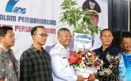 Peringati HUT ke-42, PDAM Tirta Cahya Agung Tulungagung Hijaukan Telaga Buret dengan 1.000 Pohon