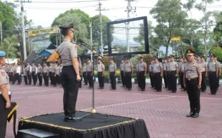Dedikasi Tanpa Cacat, Kasat Binmas Polres Trenggalek Raih Kenaikan Pangkat Pengabdian