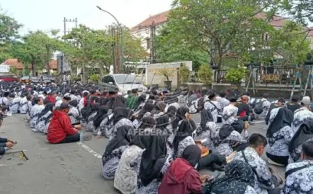Ironi Guru PPPK Paruh Waktu Tulungagung : Status Berubah, Penghasilan Anjlok