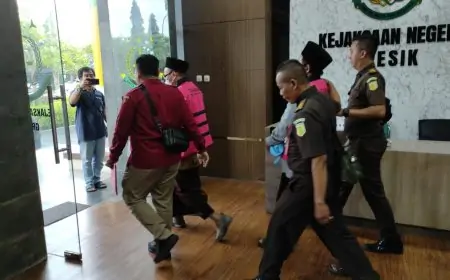 Kejari Gresik Tahan Tiga Tersangka Korupsi Hibah Jatim Rp400 Juta, Diduga Salahgunakan Dana Asrama Santri