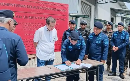 Aktivitas Laut Pabrik Mie Instan Manyar Dihentikan, Ini Penyebab dan Aturan Hukumnya