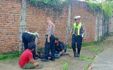 Tiga Remaja Mabuk Arak Bali Tumbang di Jalan Gresik, Polisi Ingatkan Bahaya Miras