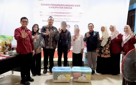 Salurkan Bantuan untuk ODHIV, Wabup Gresik Tegaskan Gresik 3 Zero HIV 2030