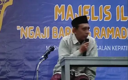 Ustadz Achmad Saifullah Syahid Ajak Jemaah Refleksikan Makna Puasa Secara Holistik