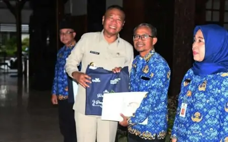 83 ASN Tulungagung Resmi Terima SK Purna Tugas, Bupati Gatut Sunu : Pengabdian Anda Adalah Warisan Berharga