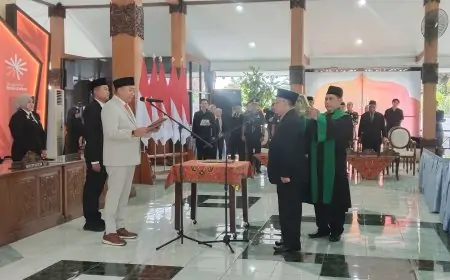 Lantik Pj Sekda dan 27 Pejabat, Mas Rio Dorong Birokrasi Situbondo Lebih Berani dan Solutif