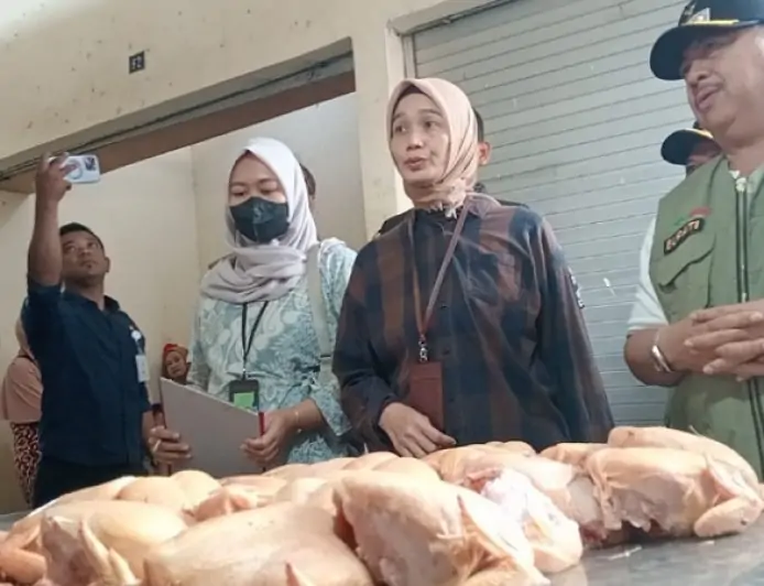 Bupati Jombang dan Bapanas Sidak Pasar Pon, Harga Beras Stabil Cabai Justru Turun