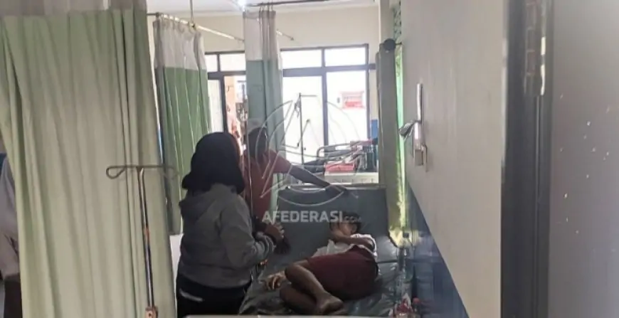 Puluhan Siswa SDN 3 Bungur Diduga Keracunan Ayam Suwir pada Menu MBG