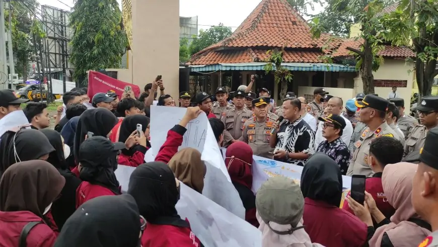 Puluhan Ribu PBI-JKN Warga Miskin Dinonaktifkan, IMM Lamongan Geruduk Dinas Sosial