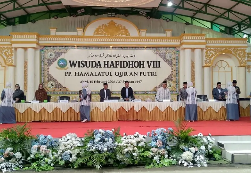 Wisuda Hafidhoh ke-VIII, KH Ainul Yaqin: Hamalatul Qur'an Hadir dengan Moderasi