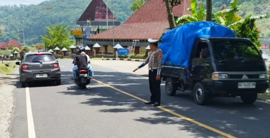 Antisipasi Lonjakan Pengunjung Libur Imlek, Polres Trenggalek Perketat Pengamanan Jalur Wisata