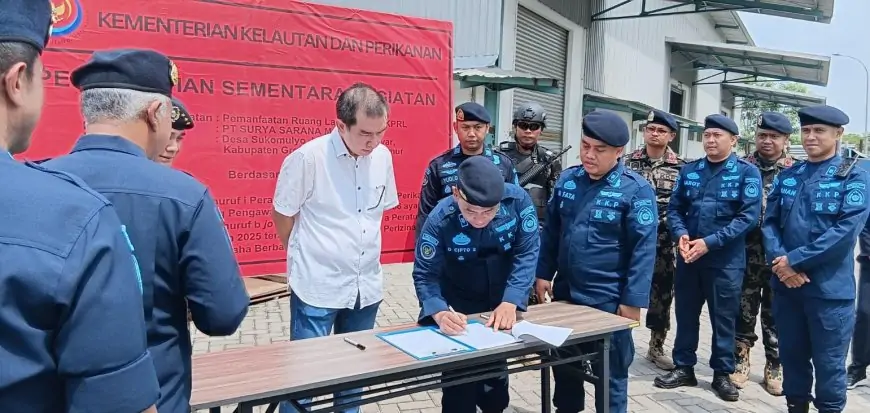 Aktivitas Laut Pabrik Mie Instan Manyar Dihentikan, Ini Penyebab dan Aturan Hukumnya