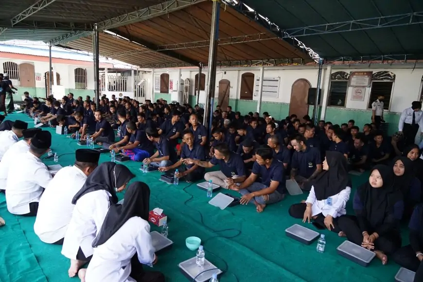 Lapas Jombang Gelar Megengan Bersama Warga Binaan dan Baksos Bersih Masjid Makam