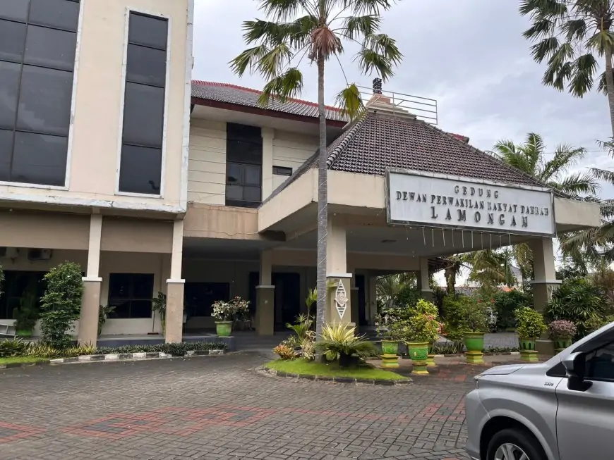 Karir Staf Sekretariat DPRD Lamongan usai Digerebek Istri Kini di Ujung Tanduk