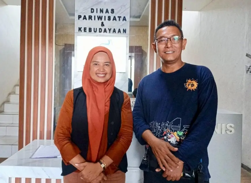 Menuju CFD Standar Wisata, Disparekraf Gresik Tata Ulang Pengelolaan Lapak UMKM