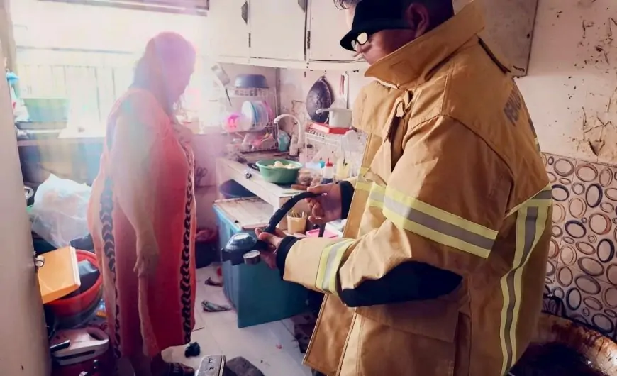 Ledakan LPG Gegerkan Kebomas, Ibu Rumah Tangga Terluka dan Dilarikan ke Rumah Sakit