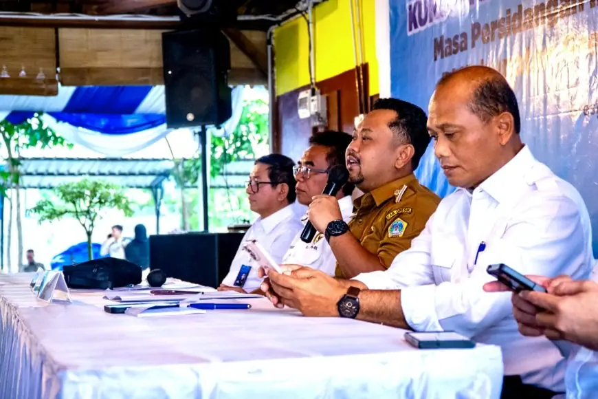 Bupati Gresik Perjuangkan Pupuk Bersubsidi 9.825 Ton, untuk Perikanan di Gresik