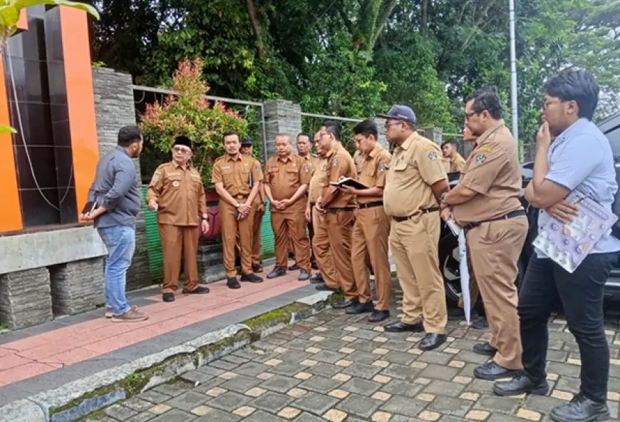 Tinjau RTH Wlingi–Kanigoro, Bupati Blitar Pacu Rehabilitasi Trotoar Demi Adipura 2026
