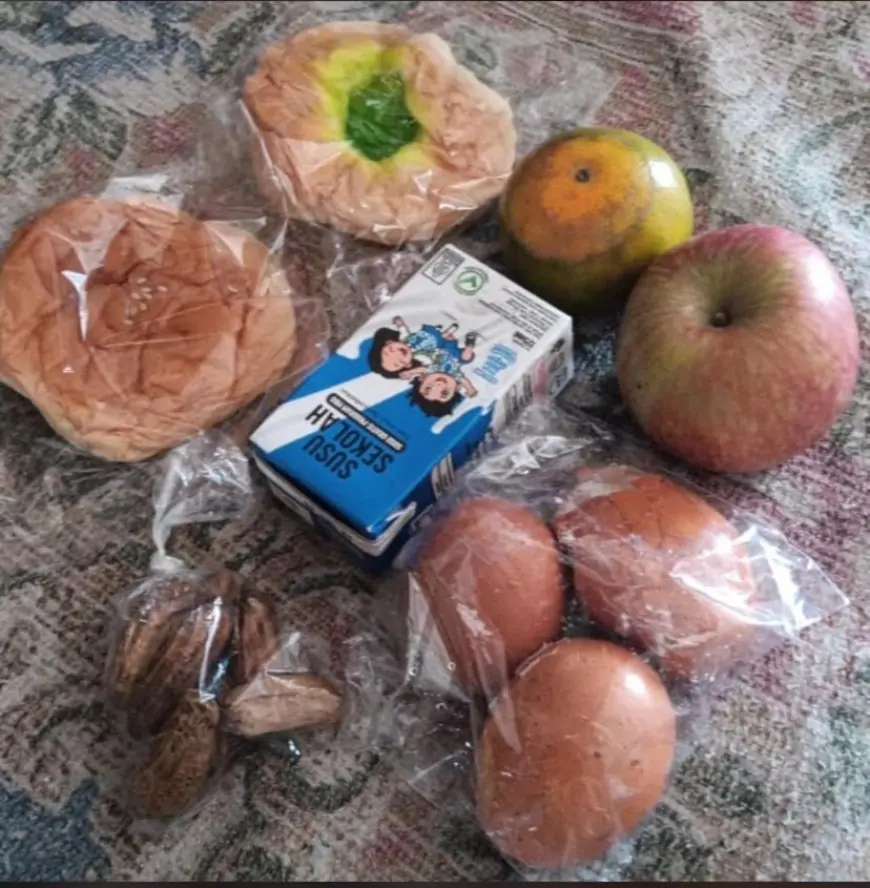 Menu MBG Ramadan di Gresik Disorot, Orang Tua Keluhkan Makanan Kurang Layak